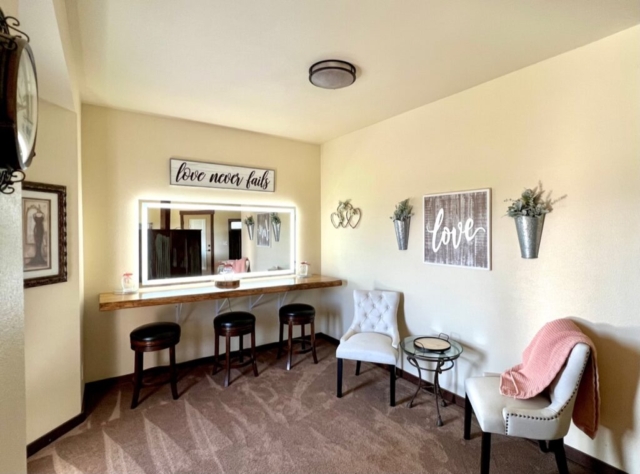 Bridal Suite Vanity Area